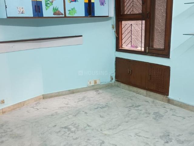 Flat for rent in Deri
