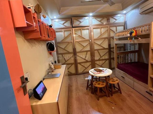Flat for rent in Deri