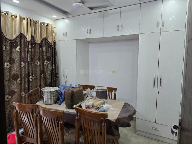 Flat for sale in West Delhi, Deri