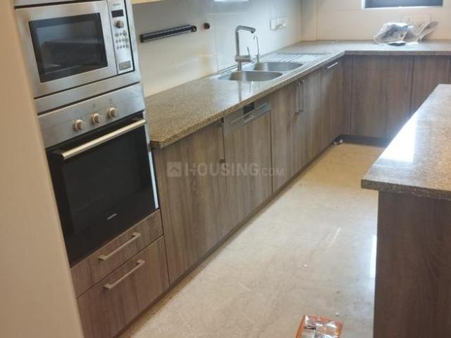 Flat for rent in Deri