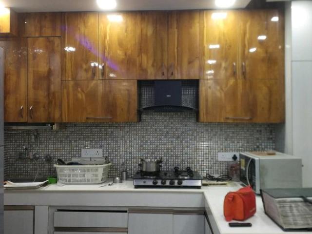 Flat for rent in Deri