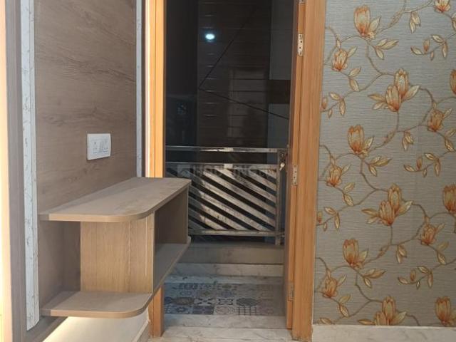 Flat for rent in Deri