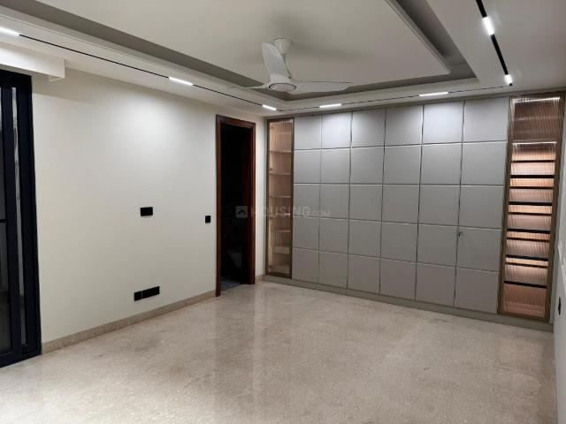 Flat for rent in Deri