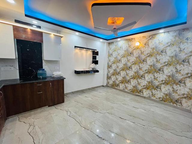 Flat for rent in Deri