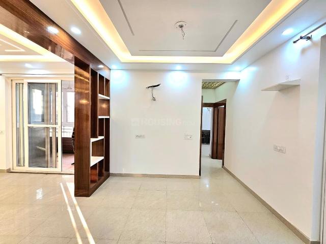Flat for sale in South West Delhi, Deri