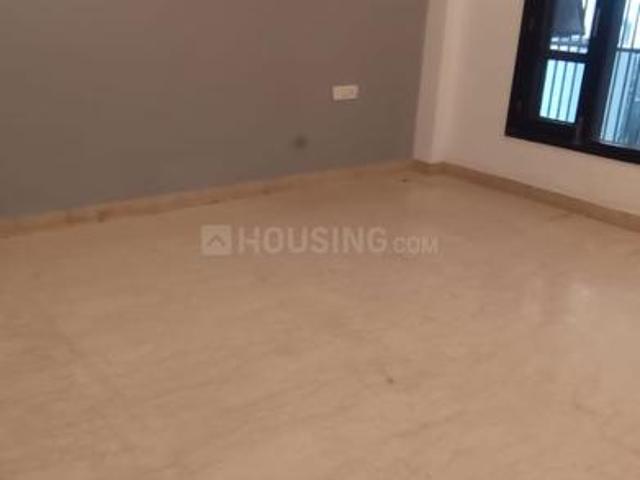 Flat for rent in Deri