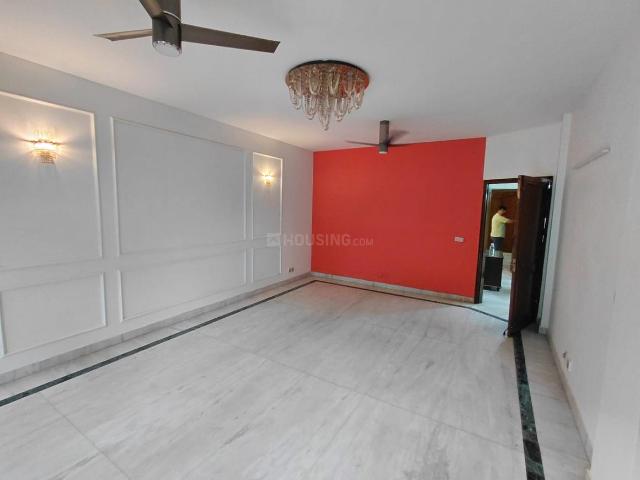 Flat for rent in Deri