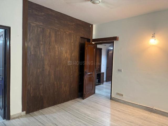 Flat for rent in Deri