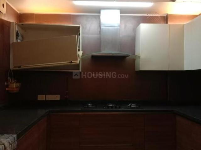 Flat for rent in Deri