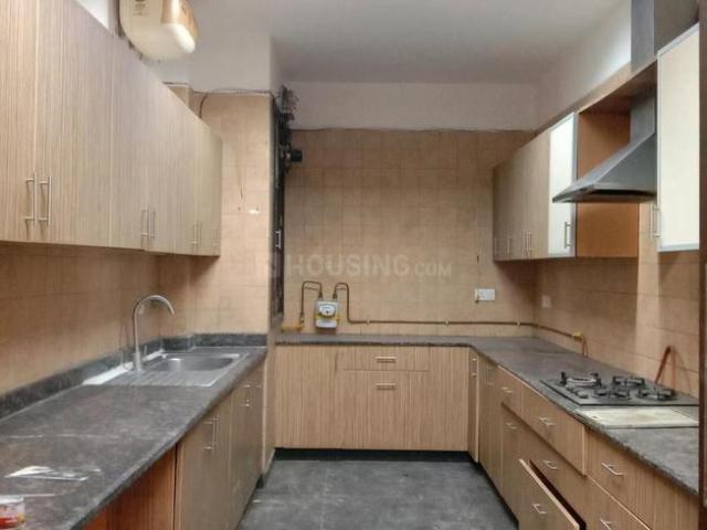 Flat for rent in Deri