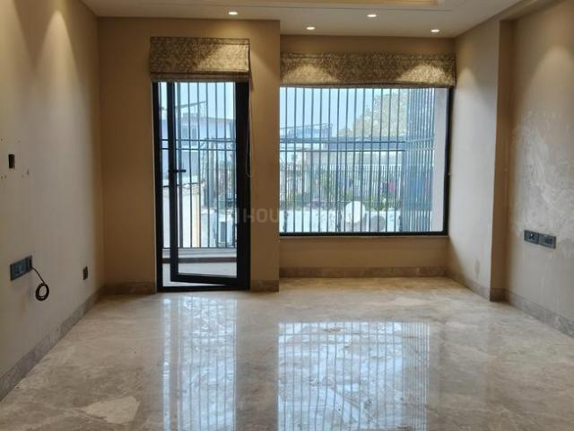 Flat for rent in Deri