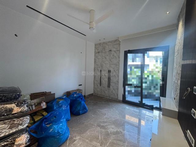 Flat for rent in Deri