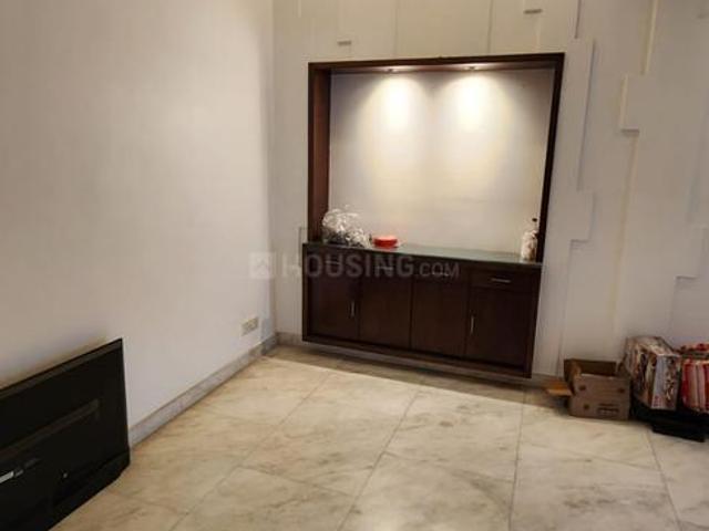 Flat for rent in Deri