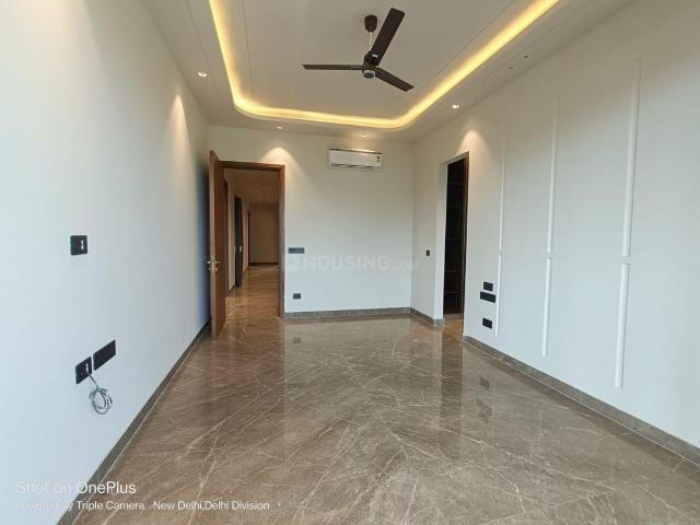 Flat for rent in Deri
