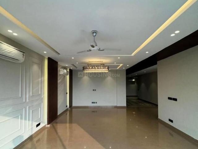 Flat for rent in Deri