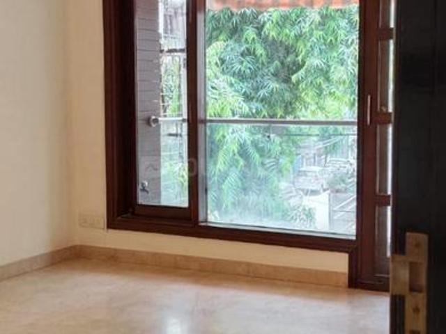 Flat for rent in Deri