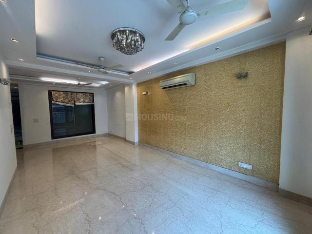 Flat for rent in Deri