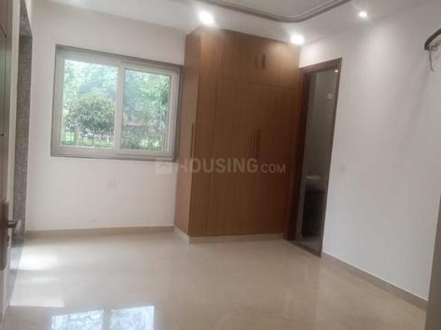 Flat for rent in Deri