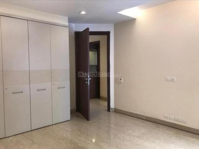 Flat for rent in Deri