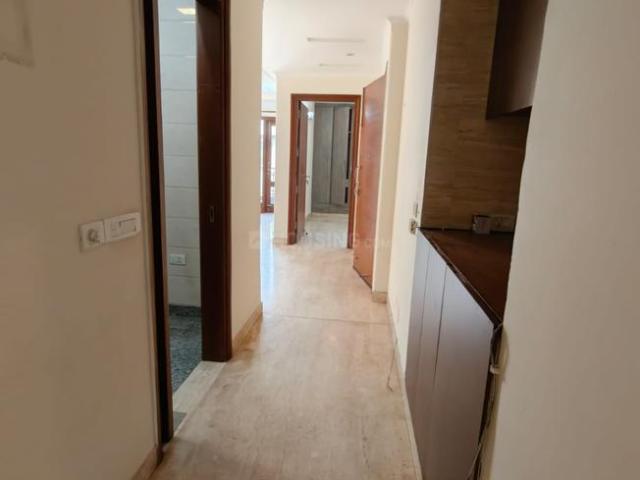 Flat for rent in Deri