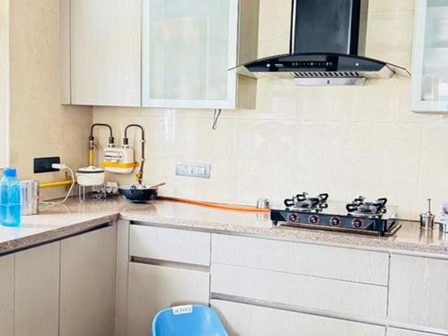 Flat for rent in Deri