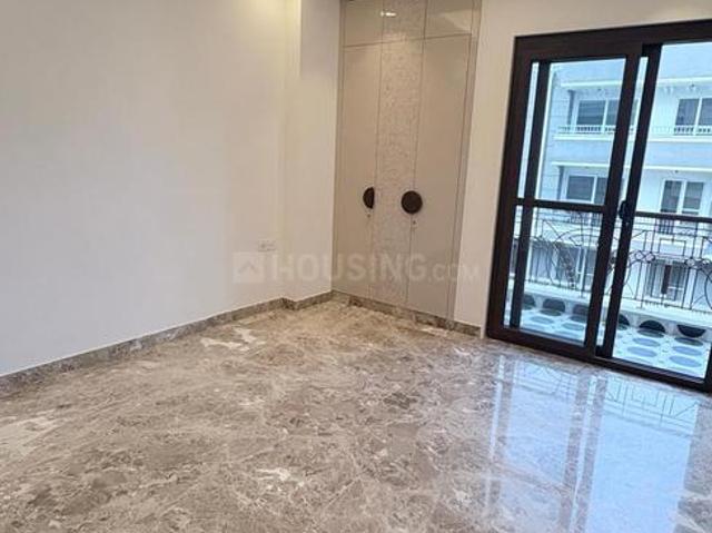 Flat for rent in Deri