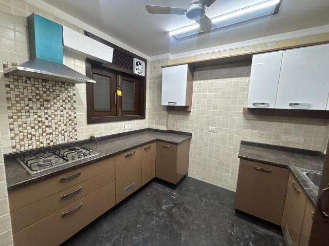 Flat for rent in Deri