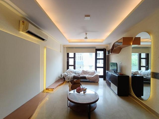 Flat for rent in Deri