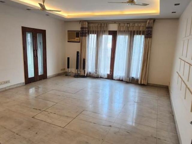 Flat for rent in Deri