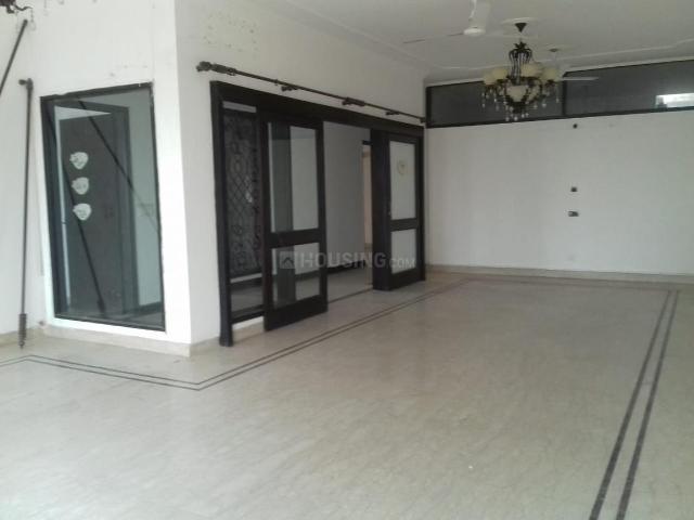 Flat for rent in Deri