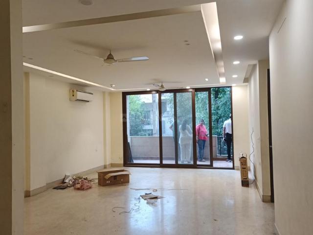 Flat for rent in Deri