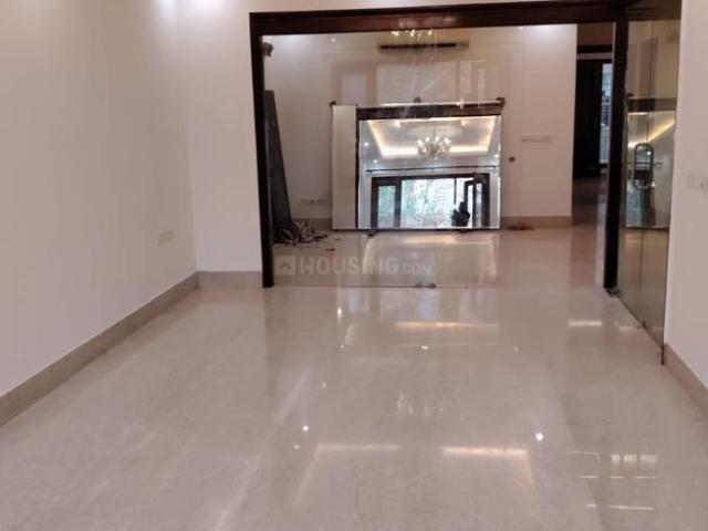 Flat for rent in Deri