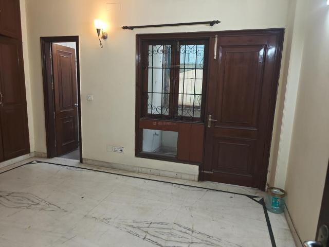 Flat for rent in Deri
