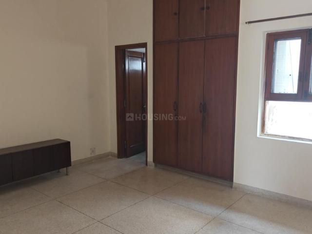 Flat for rent in Deri