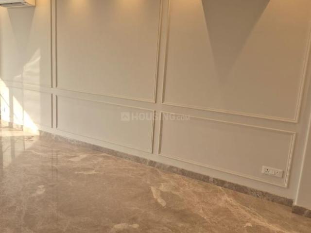 Flat for rent in Deri