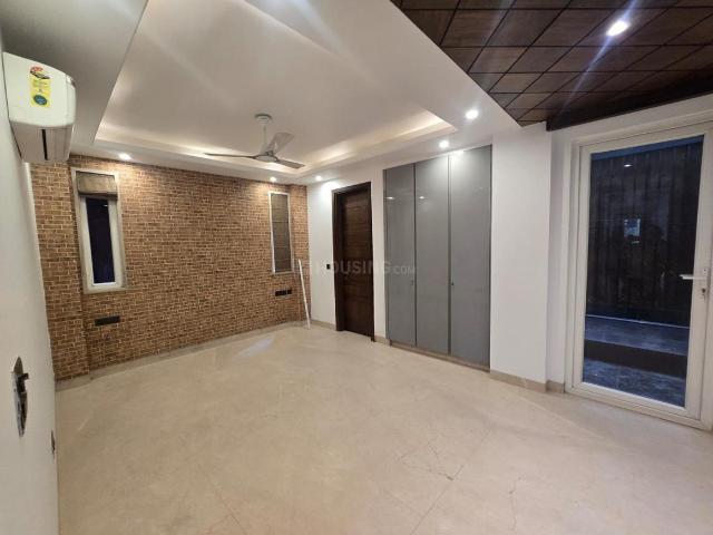 Flat for rent in Deri