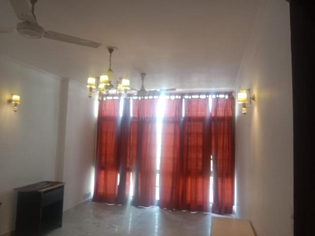 Flat for rent in South Delhi, Deri