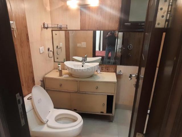 Flat for sale in South Delhi, Deri