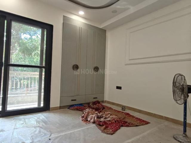 Flat for sale in North Delhi, Deri
