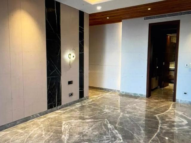 Flat for sale in North Delhi, Deri