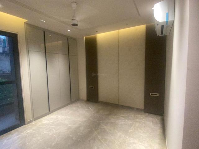 Flat for sale in North Delhi, Deri