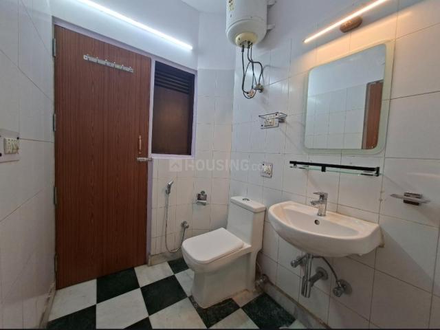 Flat for rent in South Delhi, Deri