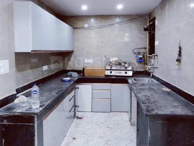 Flat for rent in Deri