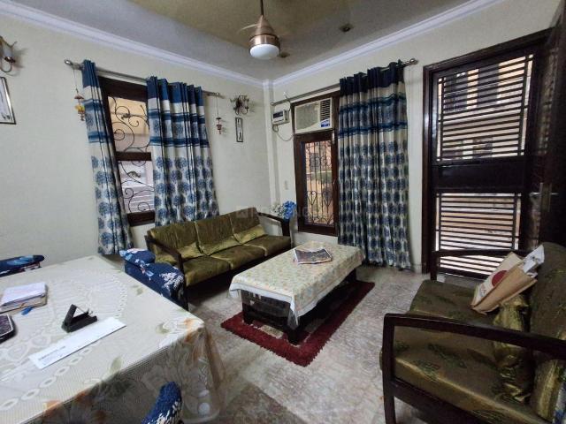 Flat for sale in West Delhi, Deri