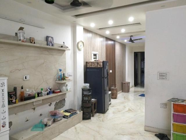 Flat for sale in West Delhi, Deri