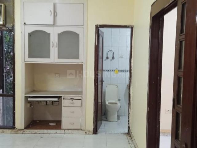 Flat for rent in South Delhi, Deri