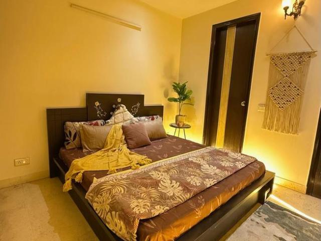 Flat for rent in South Delhi, Deri
