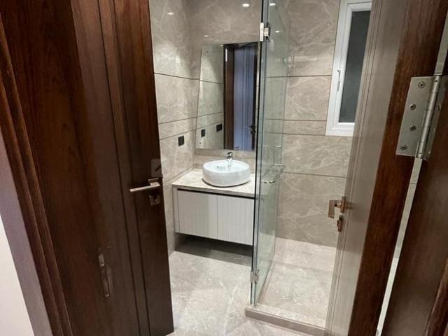 Flat for rent in South Delhi, Deri