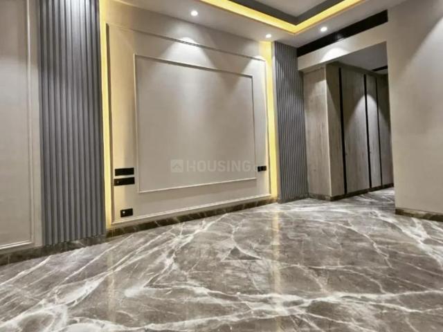 Flat for rent in Deri