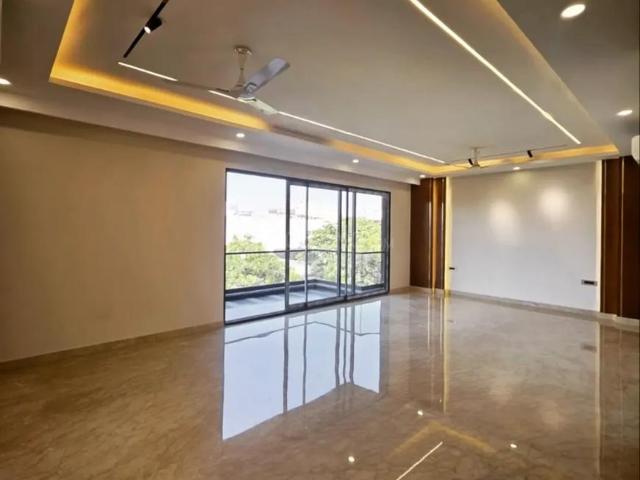 Flat for rent in Deri